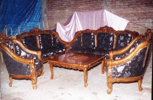 sofa tamu monako
